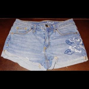 Universal Thread Jean Shorts